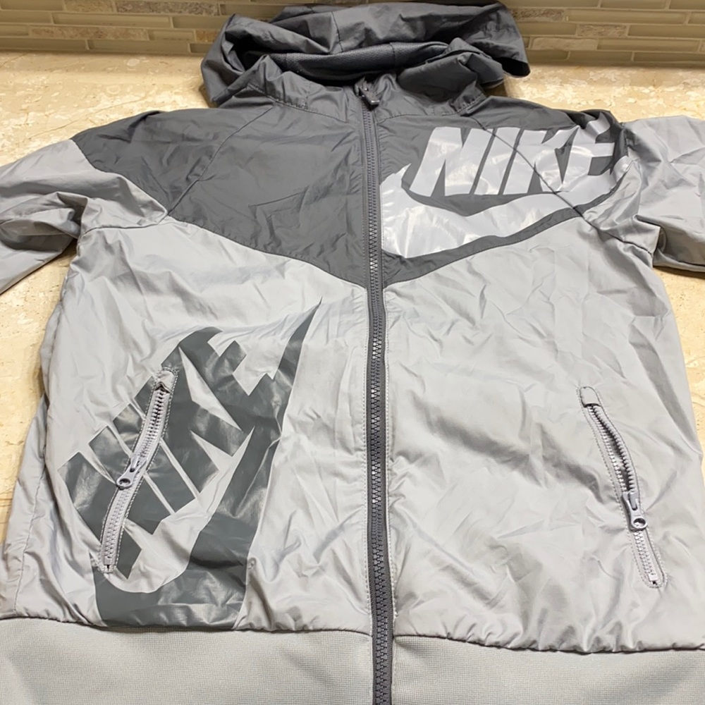NIKE Kids Windbreaker Jacket